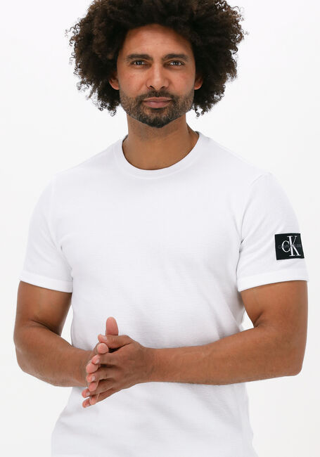 Witte CALVIN KLEIN T-shirt MONOGRAM BADGE WAFFLE SS TEE - large