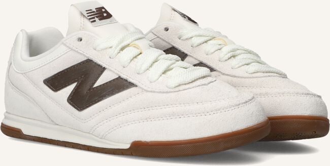 Beige NEW BALANCE Lage sneakers RC42 Beige NEW BALANCE Lage sneakers RC42 - large