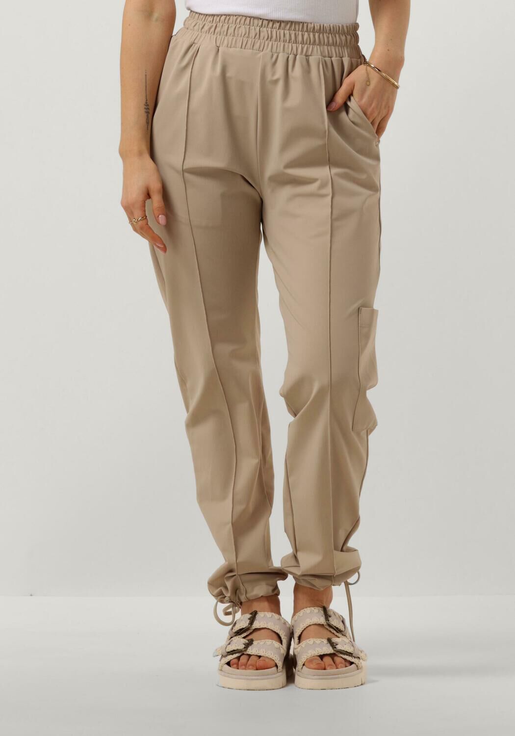 Penn&Ink N.Y Zandkleurige Trousers voor Dames Beige Dames