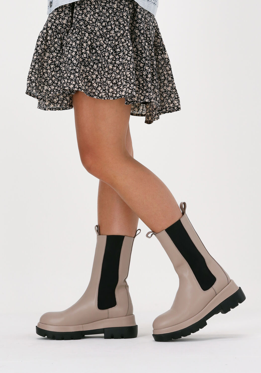 Beige SHABBIES Chelsea boots 182020329 - large