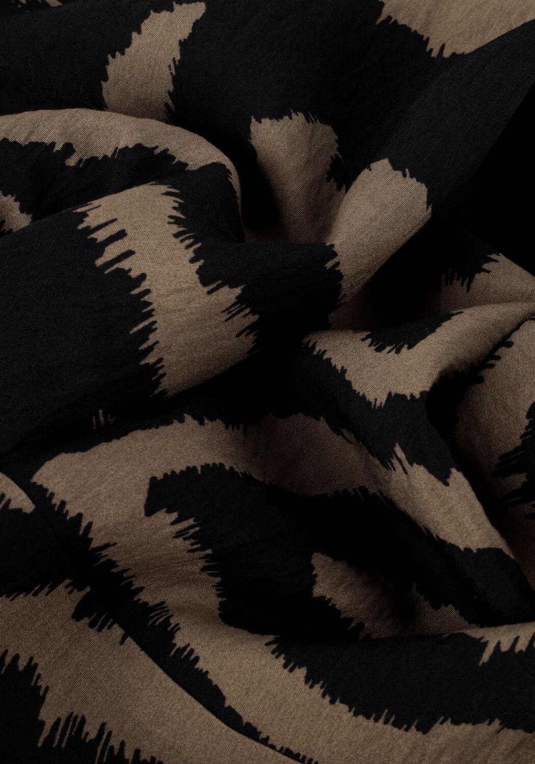 Zwarte SUMMUM Midi jurk DRESS ABSTRACT LEAVES - large