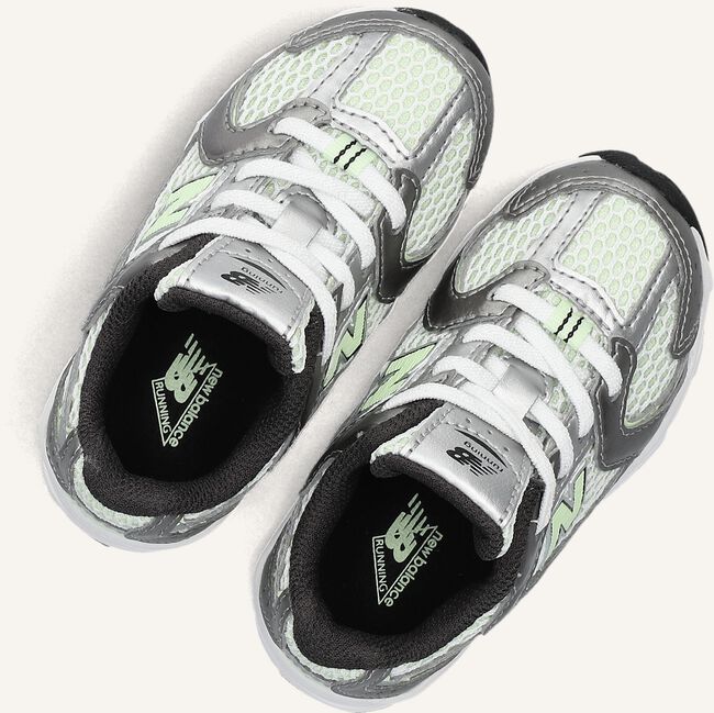 Grijze NEW BALANCE Lage sneakers IZ530 Grijze NEW BALANCE Lage sneakers IZ530 - large