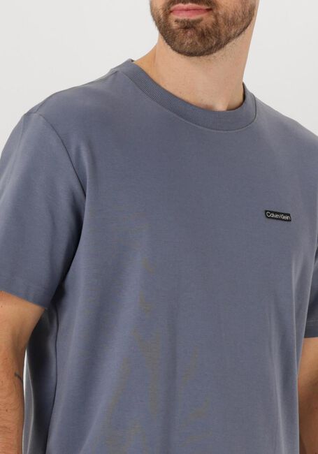 Grijze CALVIN KLEIN T-shirt CALVIN KLEIN LABEL TEE - large