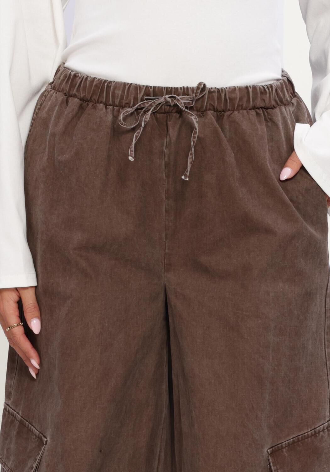 Bruine REFINED DEPARTMENT Cargobroeken LADIES WOVEN WASHED WIDE LEG CARGO PANTS MILA - large