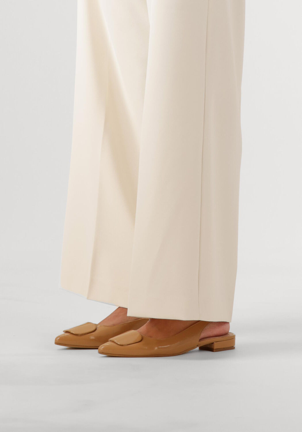 Beige LINA LOCCHI Slingbacks 010-60 - large