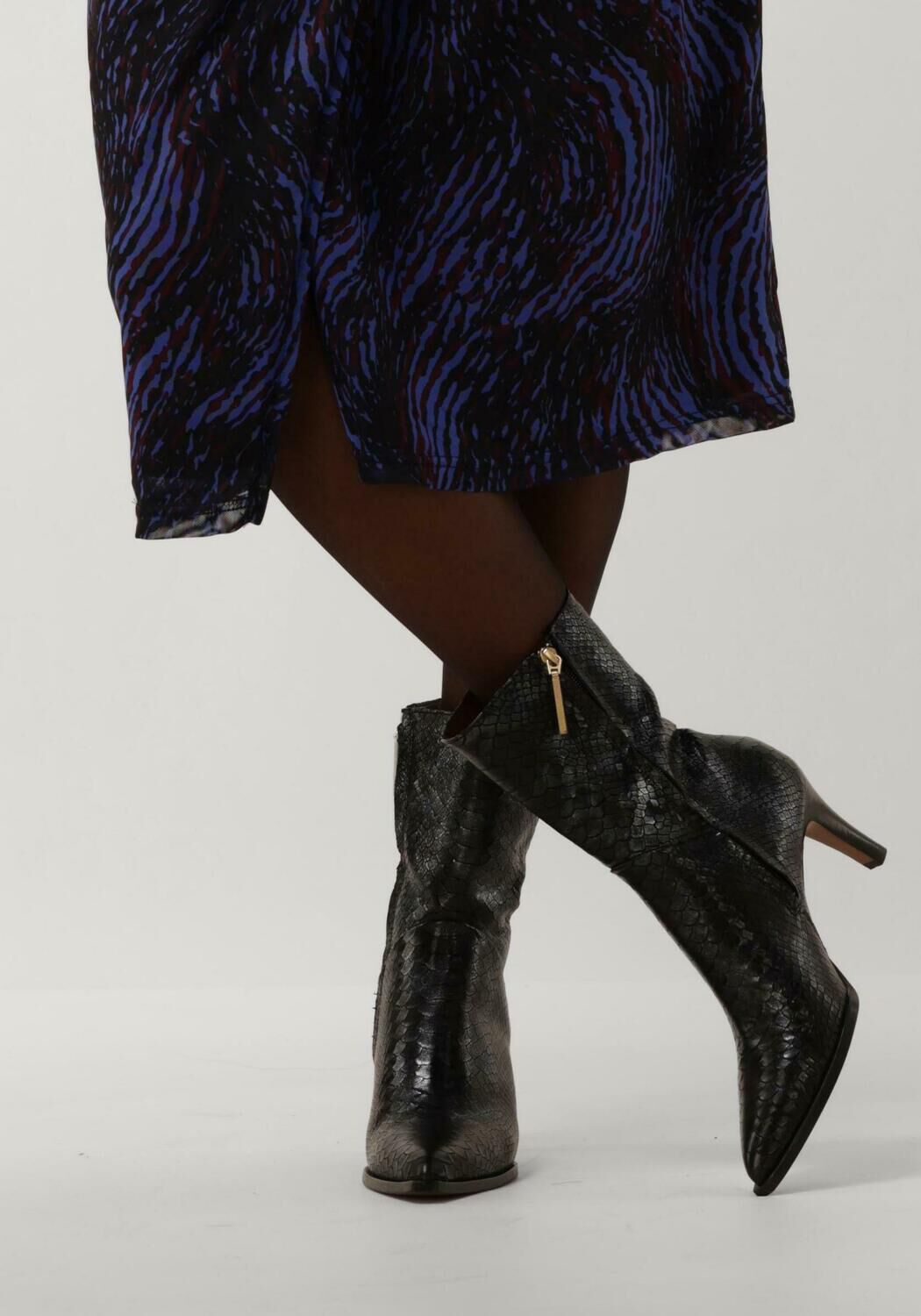 FRED DE LA BRETONIERE DAWN - large