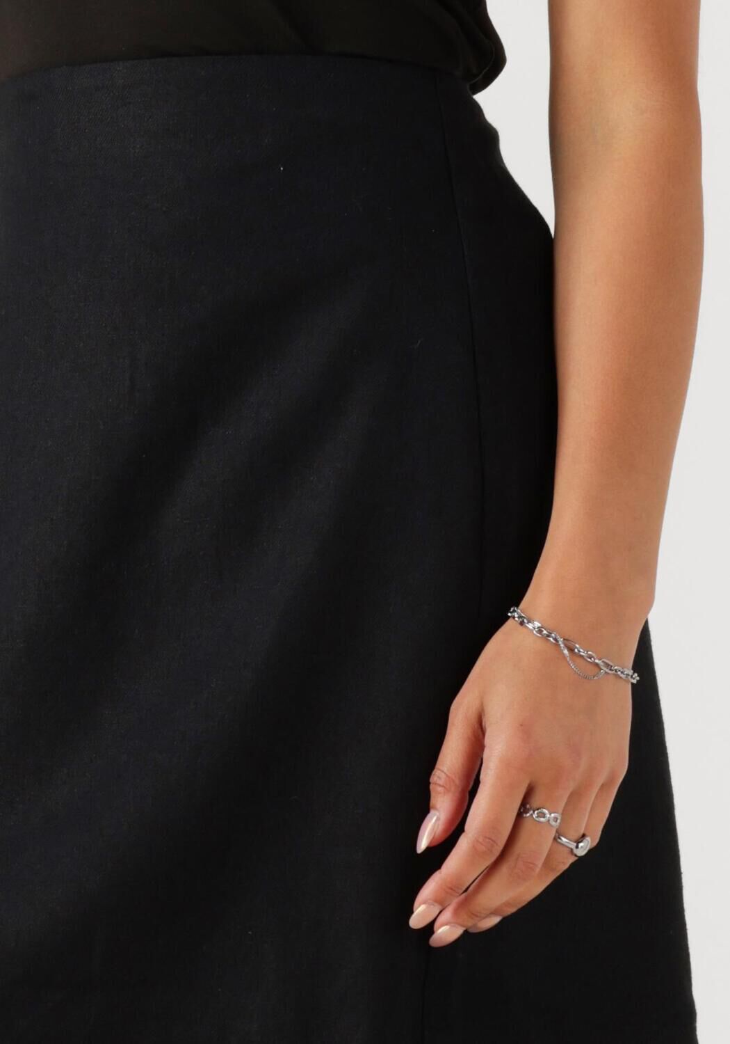 ROUGE EDIT Dames Broeken Rousummer Hw Short Skirt Zwart