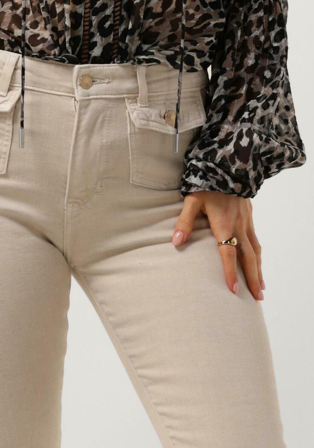 GUESS Dames Jeans Sexy Flair Pockets Ecru