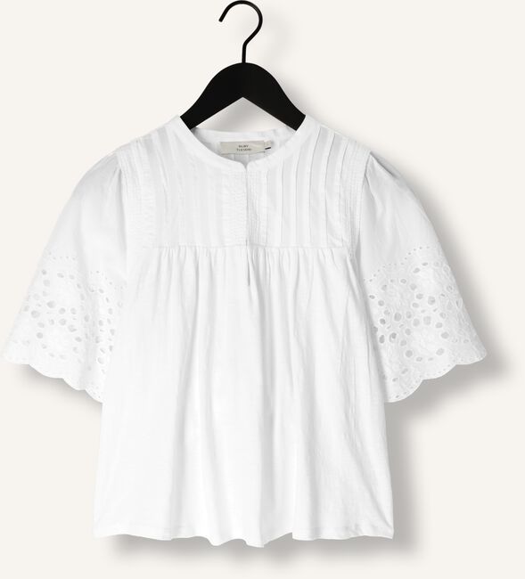 Witte RUBY TUESDAY Blouses SALOME BLOUSE WITH HALF EMBRO SLEEVES AND ROUND NECK Witte RUBY TUESDAY Blouses SALOME BLOUSE WITH HALF EMBRO SLEEVES AND ROUND NECK - large
