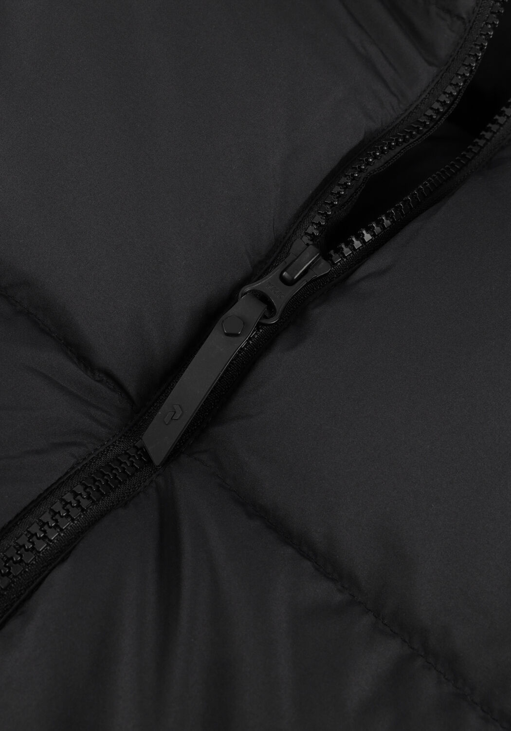 Zwarte PEAK PERFORMANCE Gewatteerde jas W RIVEL PUFFER - large