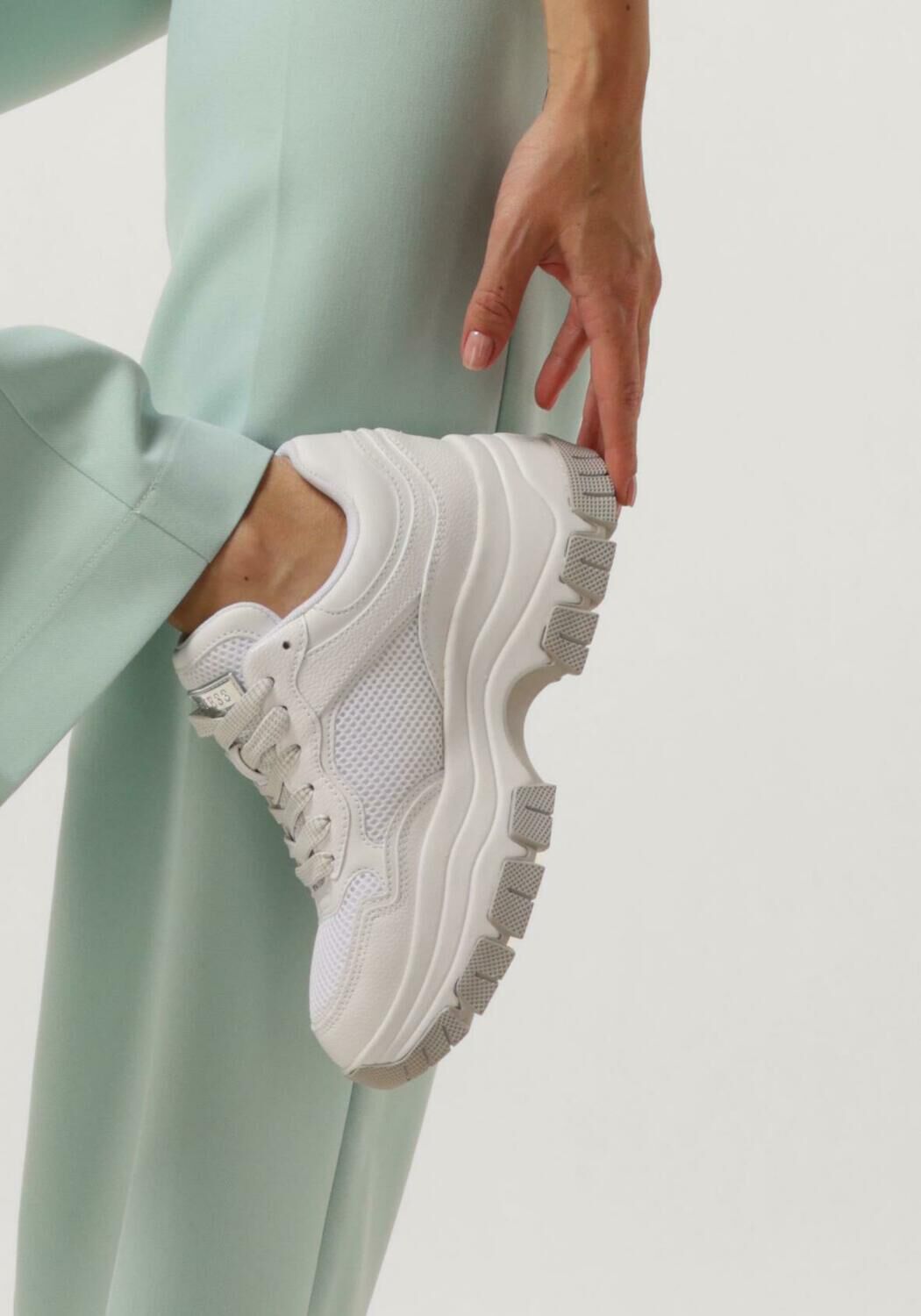 Witte GUESS Lage sneakers BRECKY - large