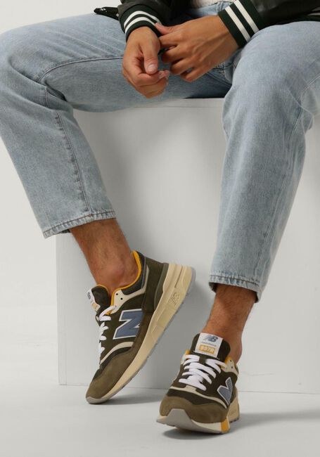 Groene NEW BALANCE Lage sneakers U997 Groene NEW BALANCE Lage sneakers U997 - large