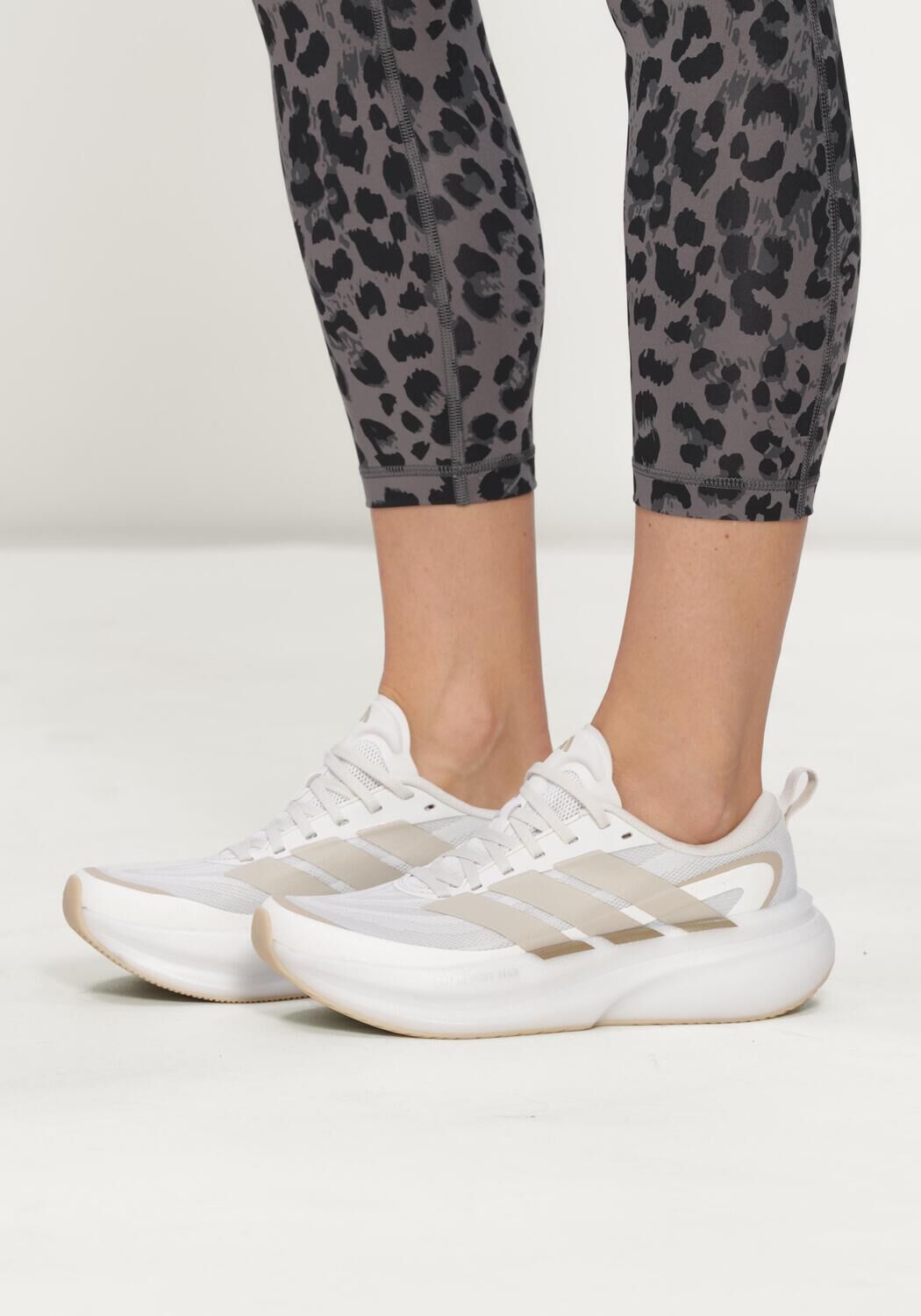 Witte ADIDAS Sportschoenen SUPERNOVA GLIDE W - large