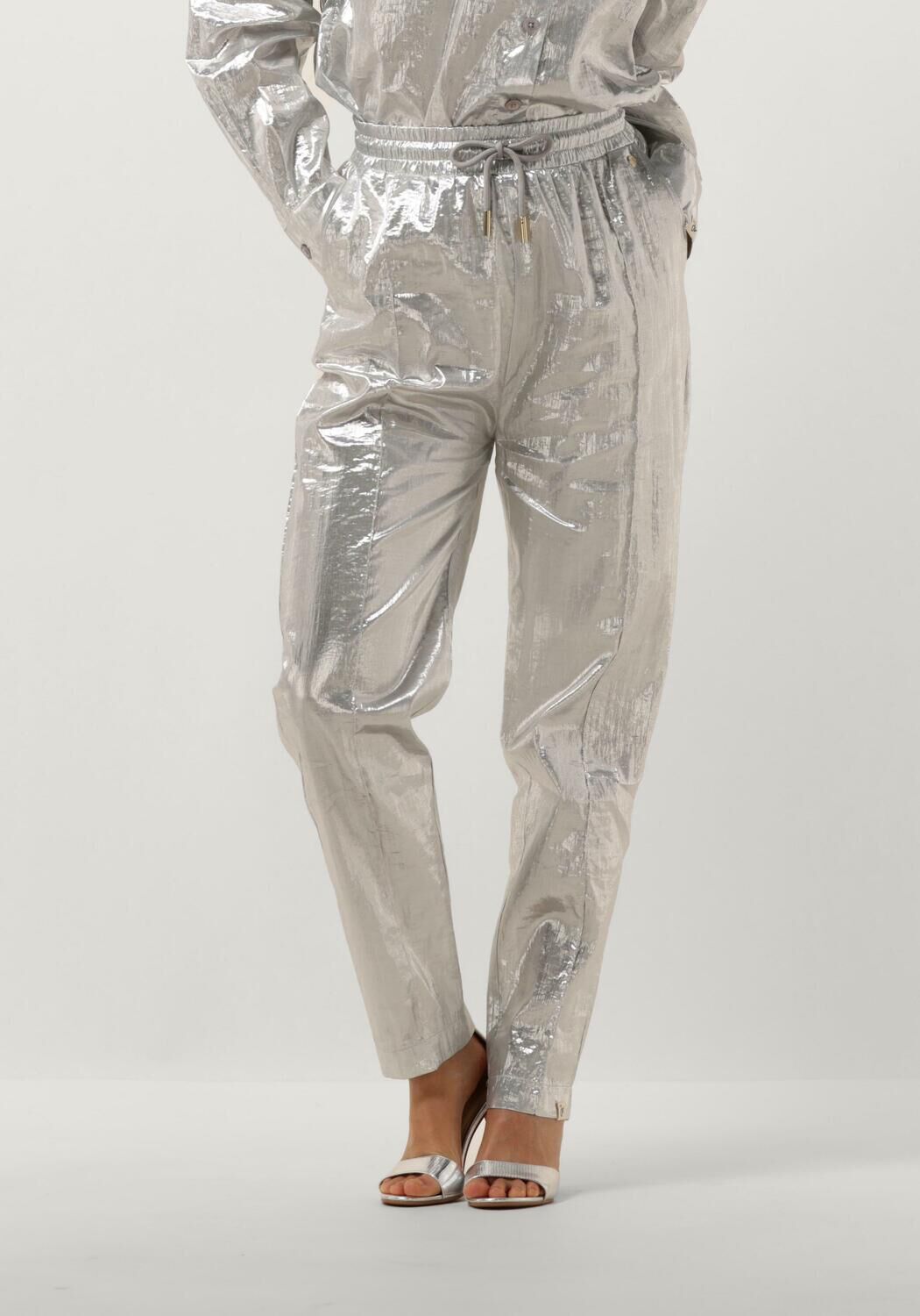 Kleren morgen in store huis