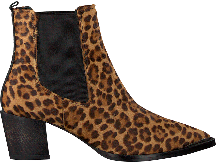 toral chelsea boots