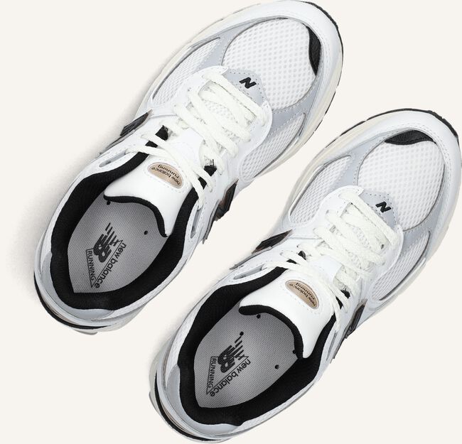 Witte NEW BALANCE Lage sneakers M2002 D Witte NEW BALANCE Lage sneakers M2002 D - large