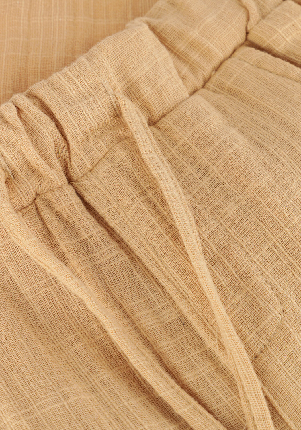 Gele LIL' ATELIER Pantalon NMMDAWSON LOOSE PANT LIL - large