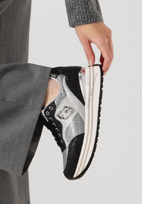 Zilveren LIU JO Lage sneakers LIU JO MAXI WONDER 73 Zilveren LIU JO Lage sneakers LIU JO MAXI WONDER 73 - large