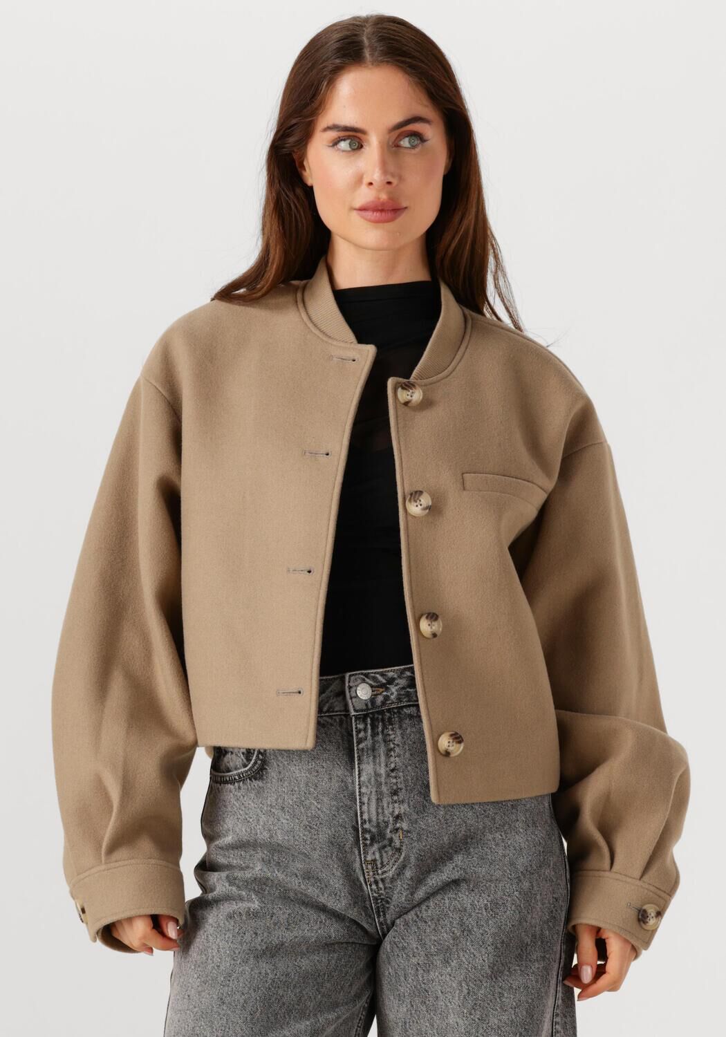 EDITED Dames Jassen Valja Camel