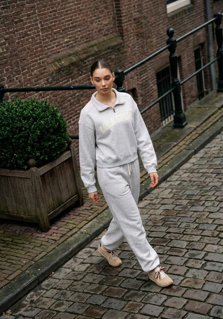 Lichtgrijze THE LOLA CLUB Trui JAYLA HALF ZIP SWEATER - large