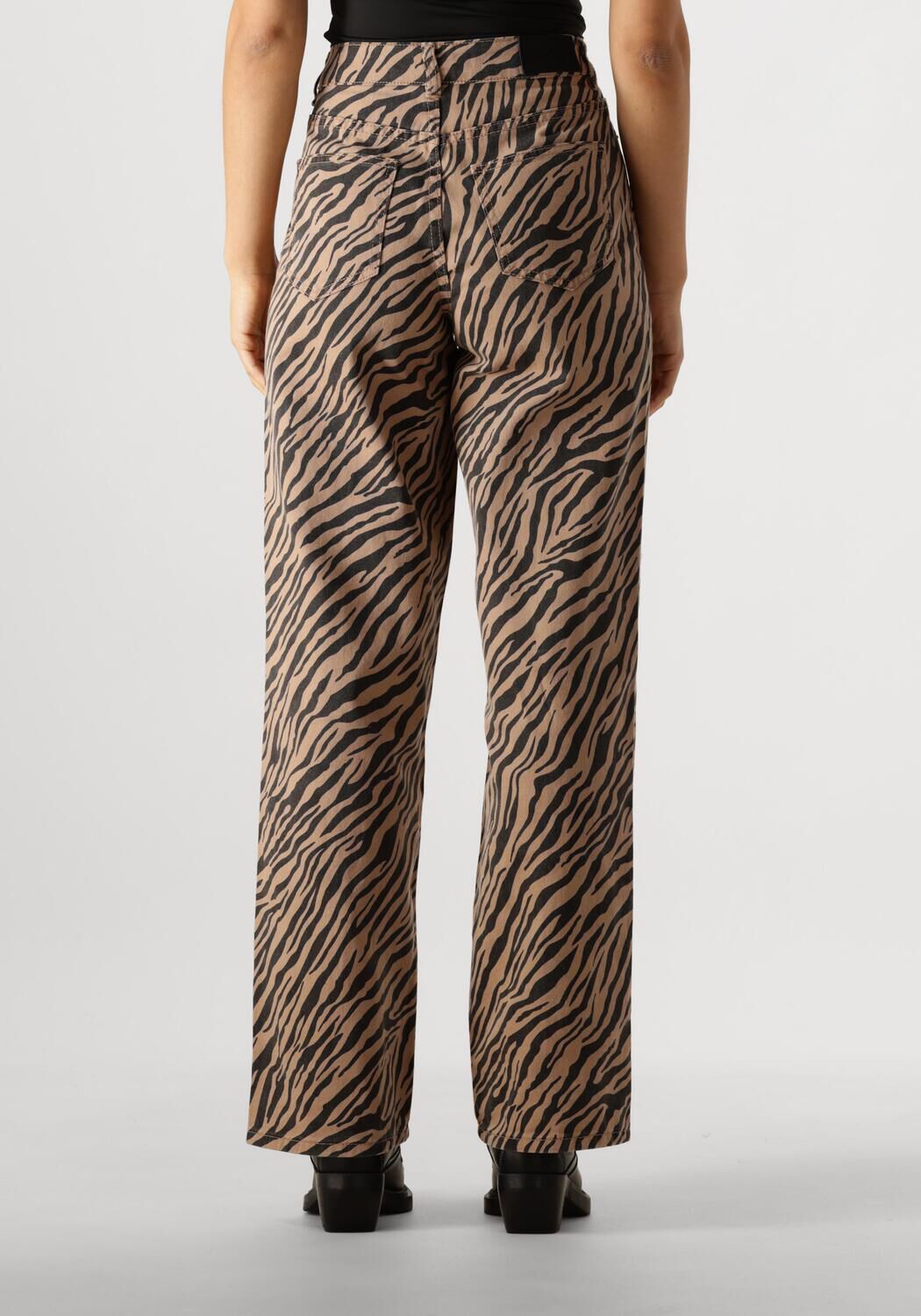 Y.A.S. Dames Broeken Yaszira Hmw Jeans Zwart