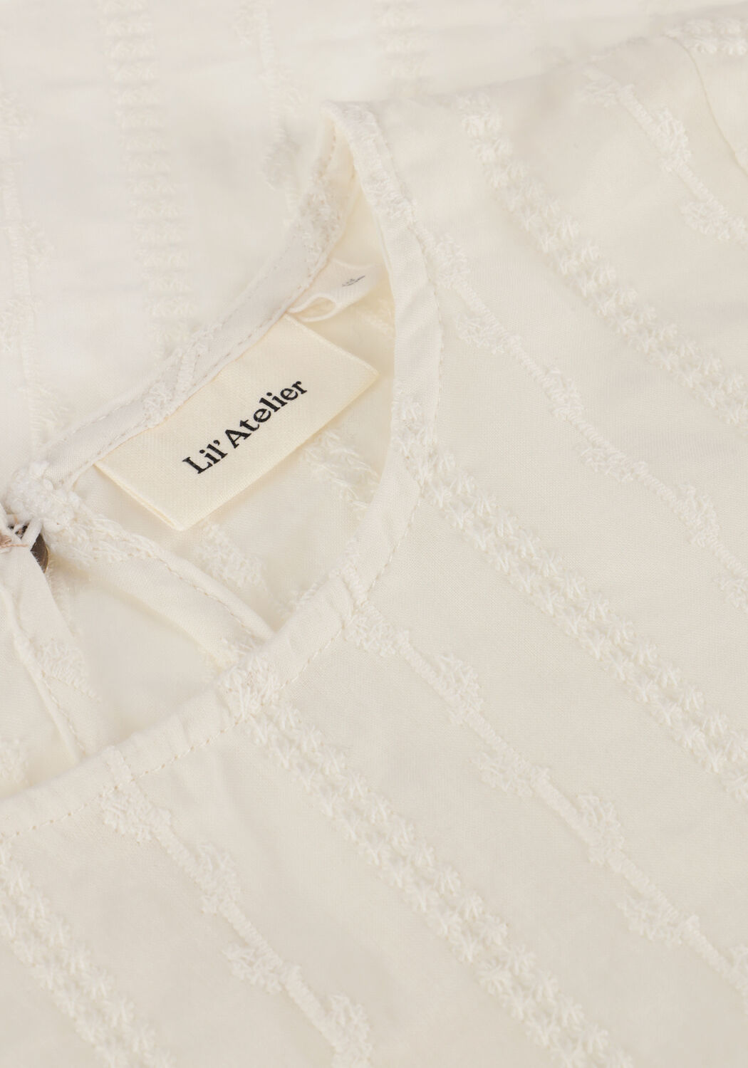 Witte LIL' ATELIER Blouses NMFJAZELLE SS LOOSE SHIRT LIL - large