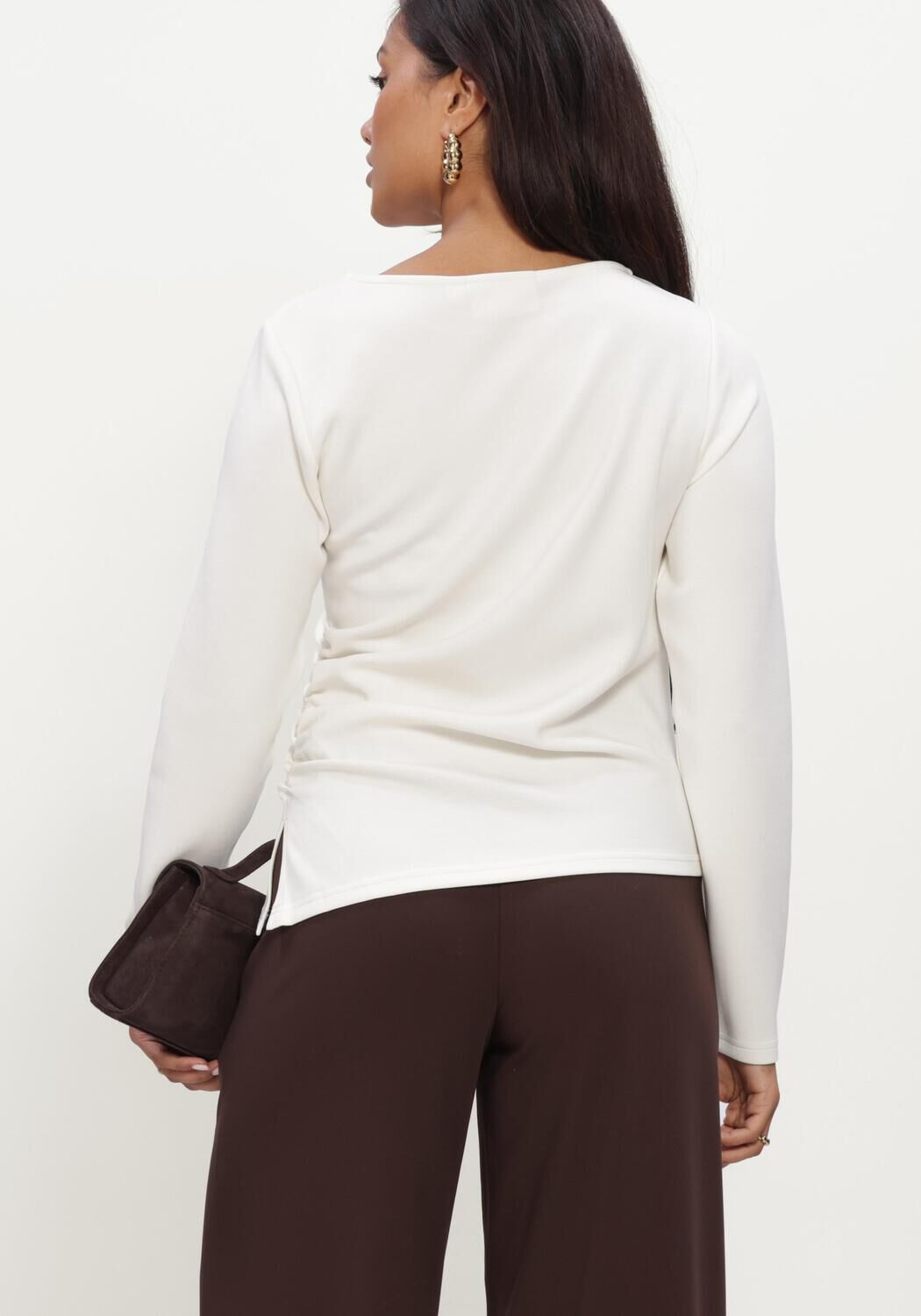 Gebroken wit MY ESSENTIAL WARDROBE Blouses MWHELLE ASYMMETRIC BLOUSE - large