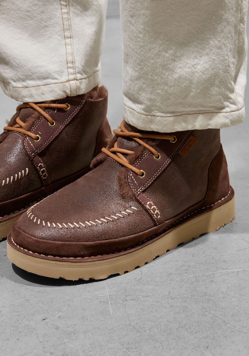 Bruine UGG Veterschoenen NEUMEL CRAFTED REGENERATE - large