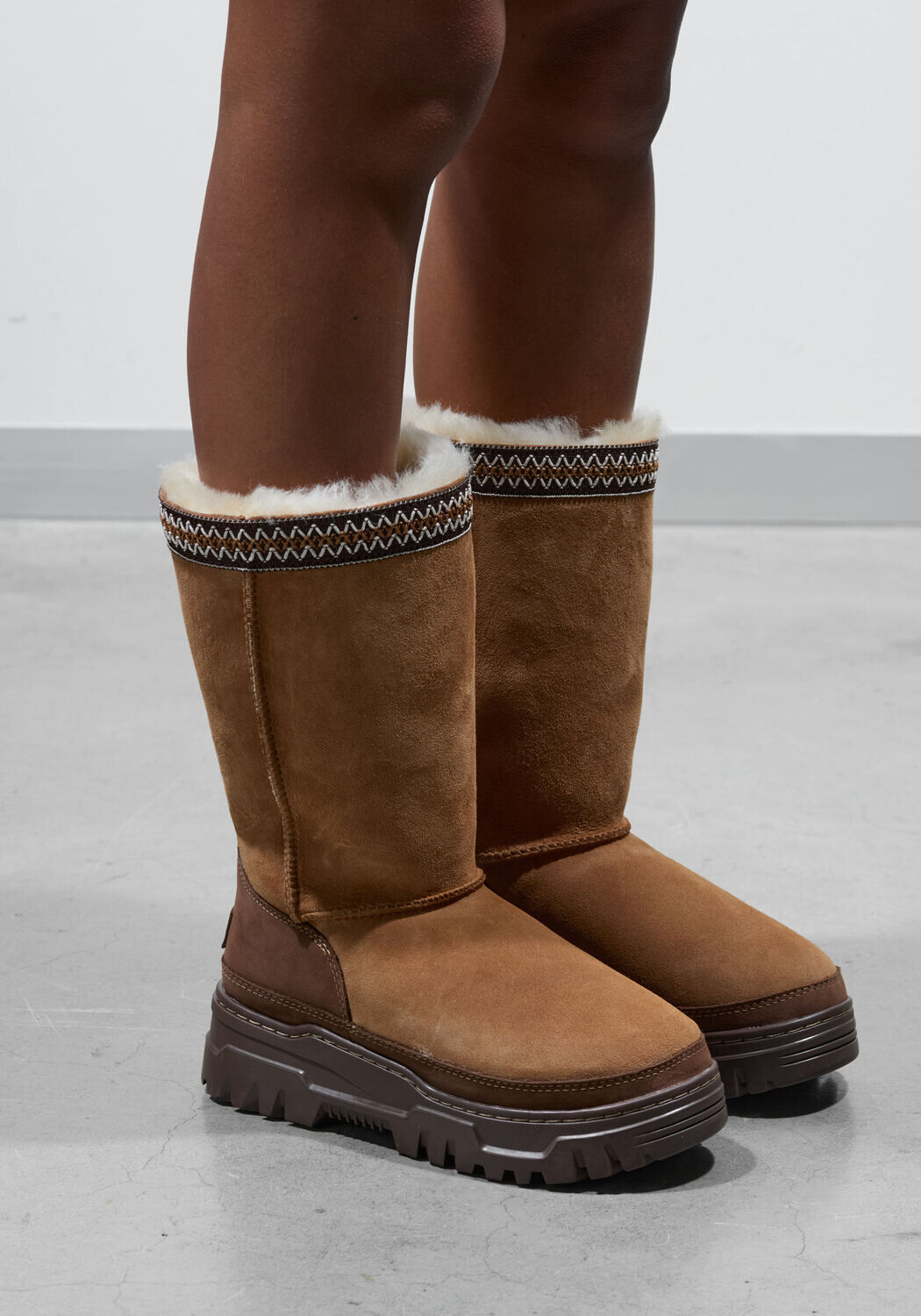 Cognac UGG Snowboots CLASSIC TALL TRAILGAZER - medium