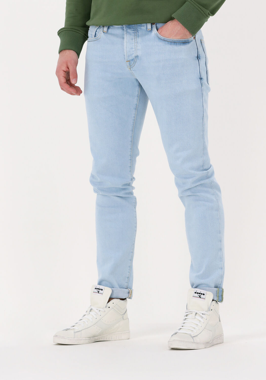 Blauwe skinny spijkerbroek met scheurtjes — FINESTDENIM.COM