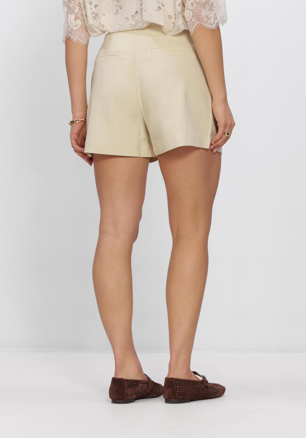 Beige EDITED Shorts SISSY SHORTS - large