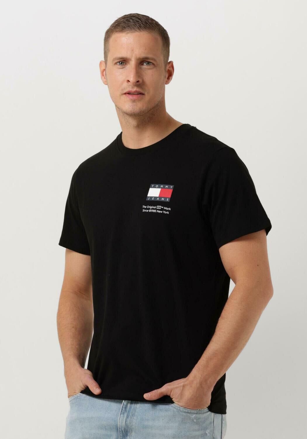 TOMMY JEANS Heren Polo's & T-shirts Tjm Slim Essential Flag Tee Zwart