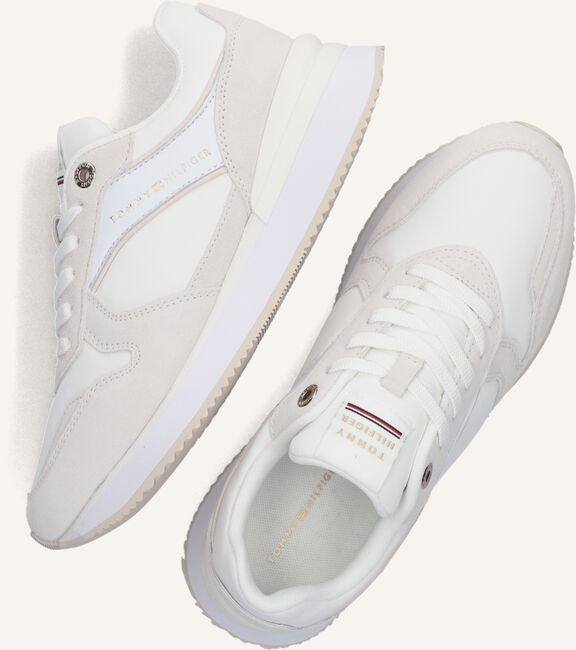 Witte TOMMY HILFIGER Lage sneakers ELEVATED FEMININE RUNNER Witte TOMMY HILFIGER Lage sneakers ELEVATED FEMININE RUNNER - large