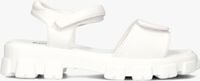 Witte BULLBOXER Sandalen AUC000F1S - medium