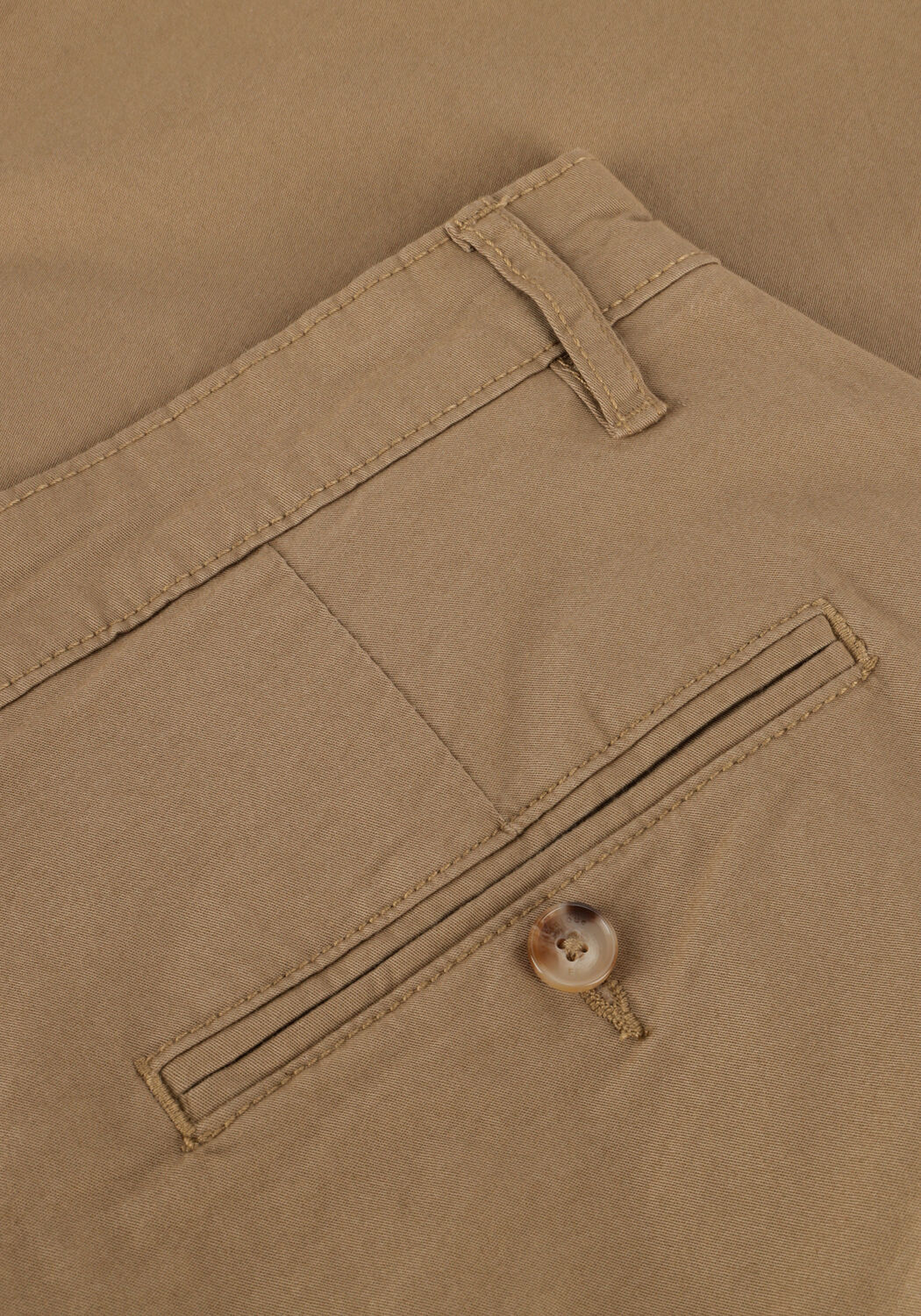 Khaki MATINIQUE Korte broek MATHOMAS SHORT - large