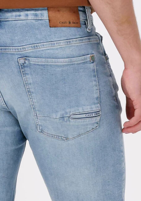 Blauwe CAST IRON Jeans RISER SHORTS LIGHT BLUE OCEAN - large