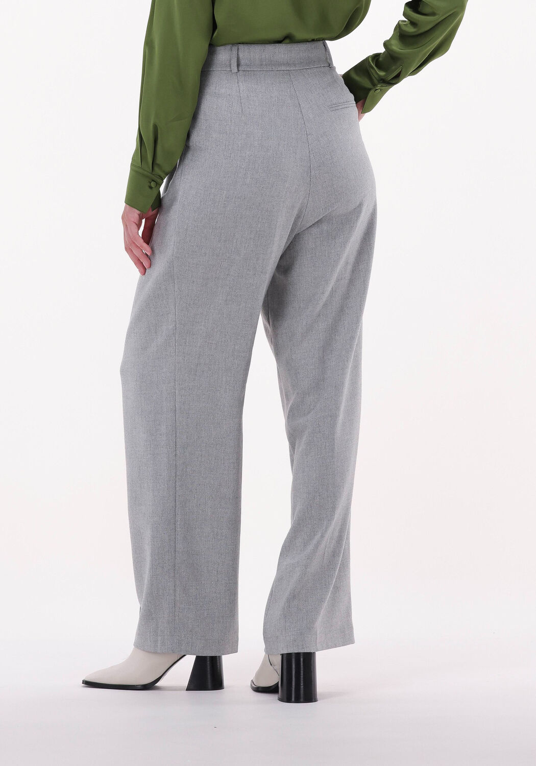 Chic pants 2025