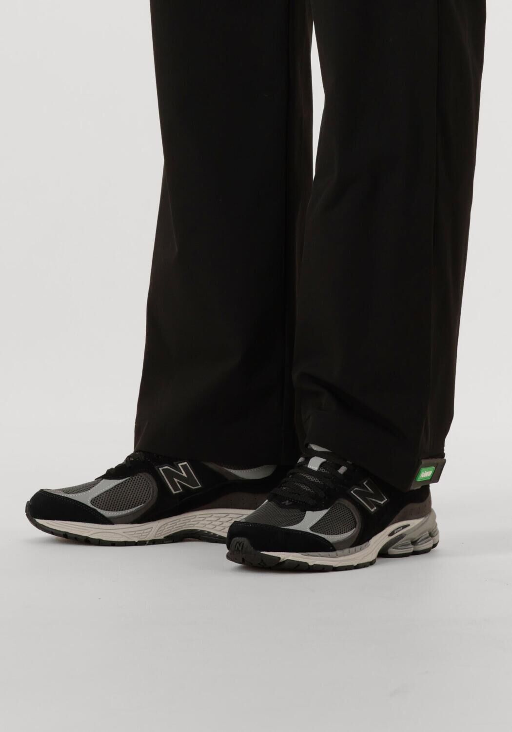 Grijze NEW BALANCE Lage sneakers M2002R M - large