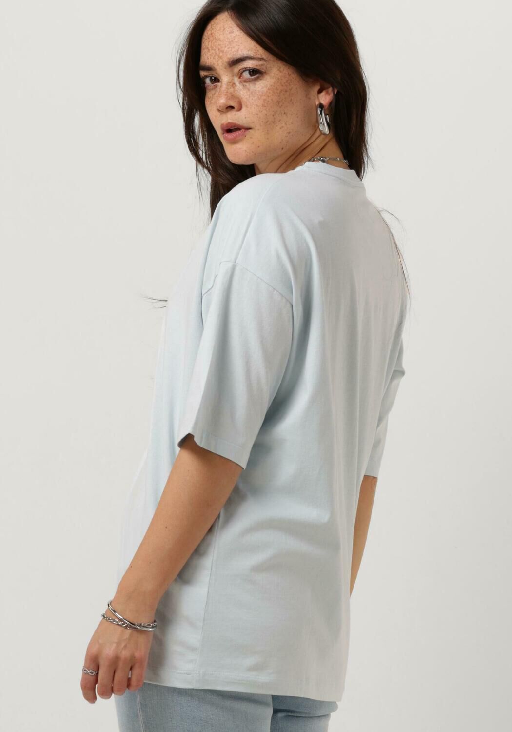 ROUGH STUDIOS Dames Tops & T-shirts Tubi Tee Lichtblauw