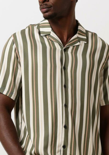 Olijf ANERKJENDT Casual overhemd AKLEO S/S VISCOSE AOP - large