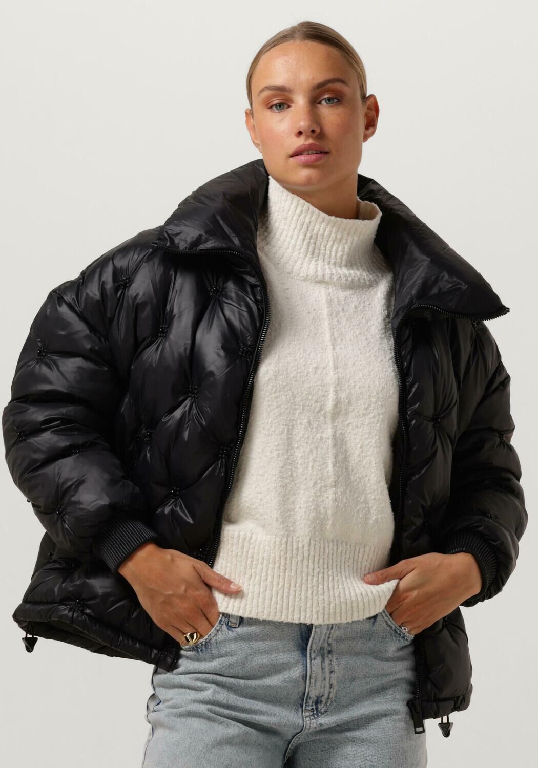 GUESS Dames Jassen Perla Embellished Puffa Zwart