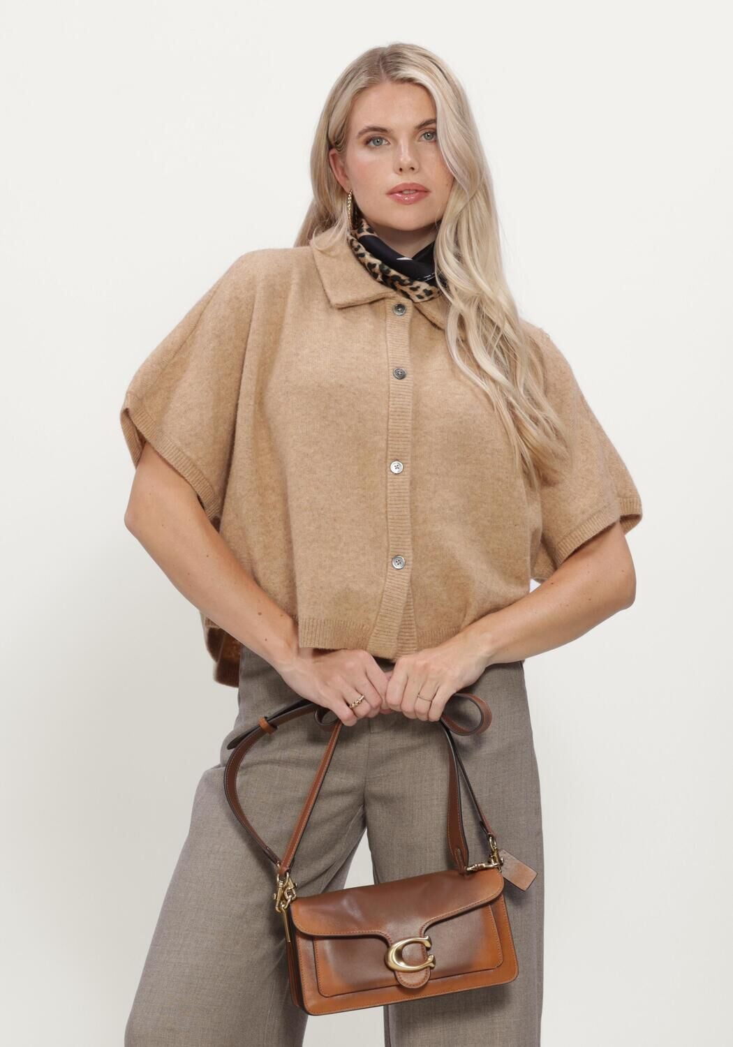 RUBY TUESDAY Dames Truien & Vesten Voise Knitted Collar Cape Top Camel