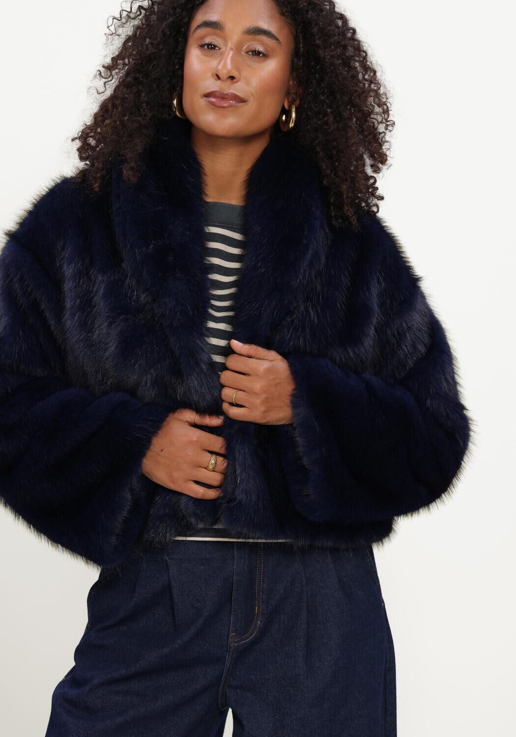Donkerblauwe STUDIO AMAYA Faux fur jas ZURI JACKET - BLUE - large