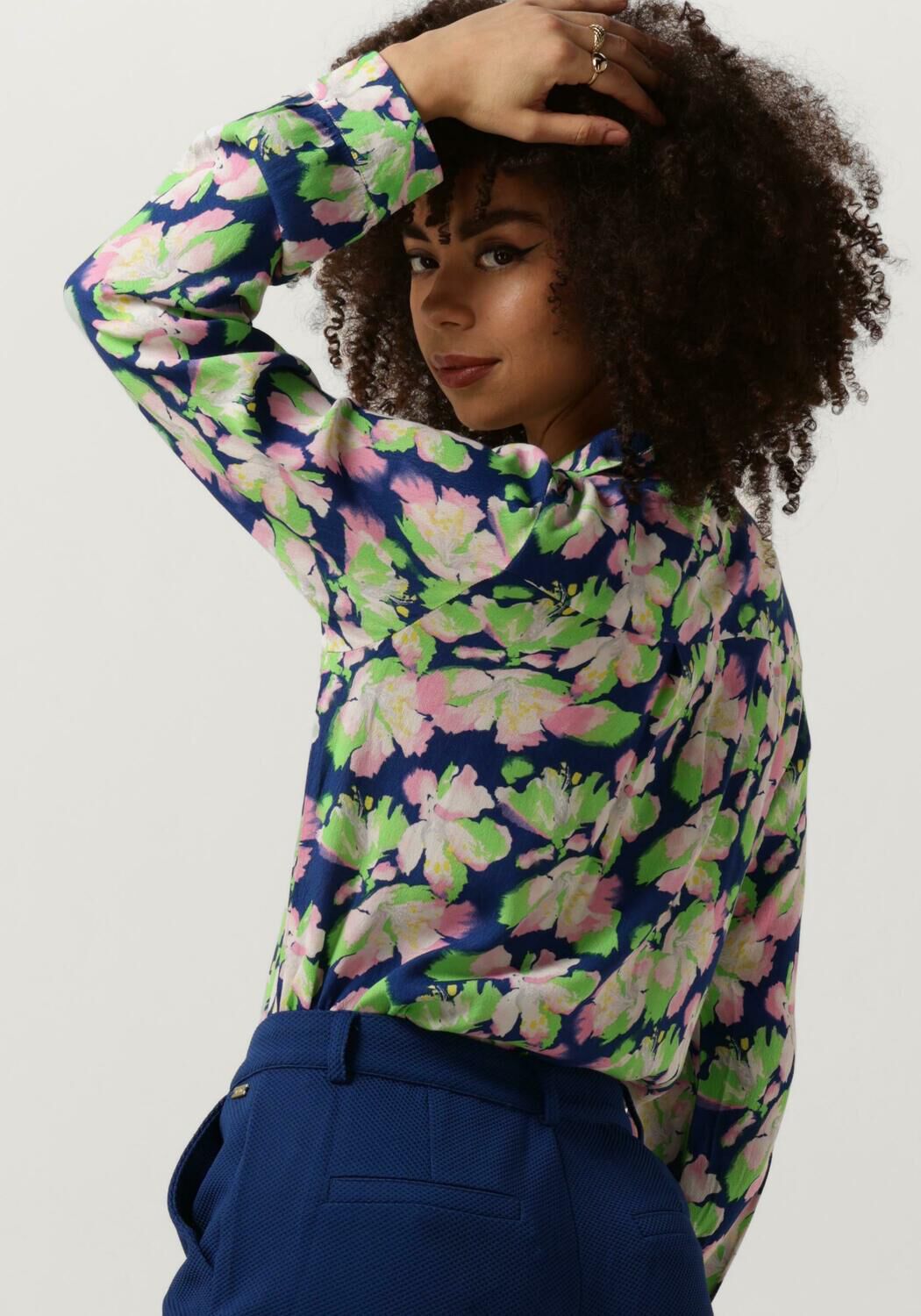 POM AMSTERDAM Dames Blouses Mila Lilies Blue Blouse Roest