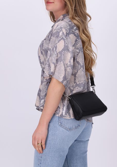 Zwarte CALVIN KLEIN Schoudertas CAMERA POUCH Zwarte CALVIN KLEIN Schoudertas CAMERA POUCH - large