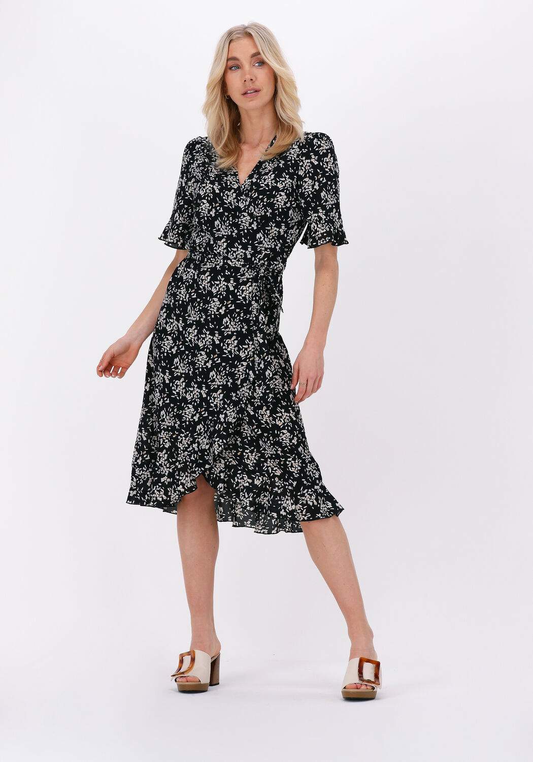 Zwarte deals wrap dress