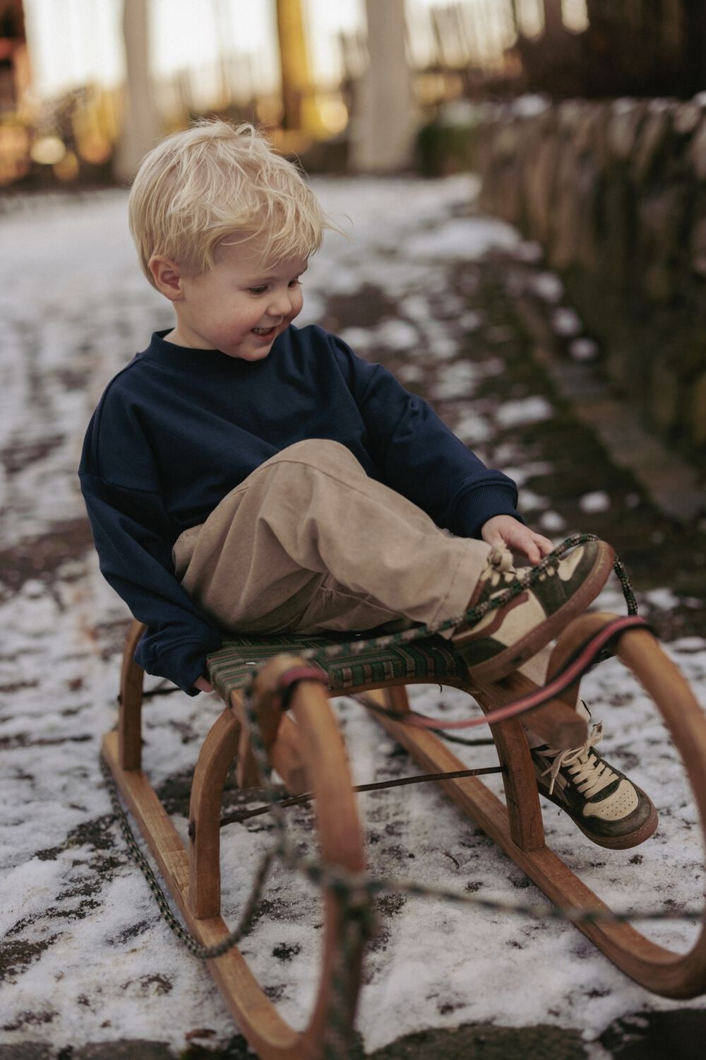 Donkerblauwe MR. LOUTRE Trui ELIAS - large