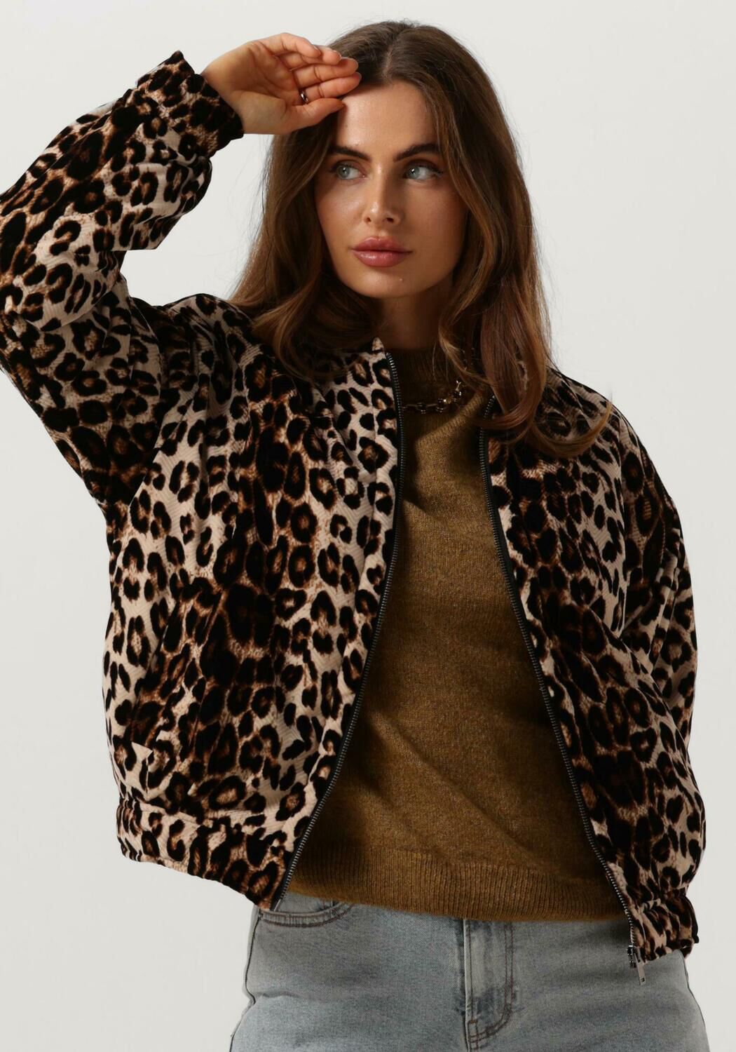 ALIX THE LABEL Dames Jassen Ladies Woven Animal Bomber Zwart