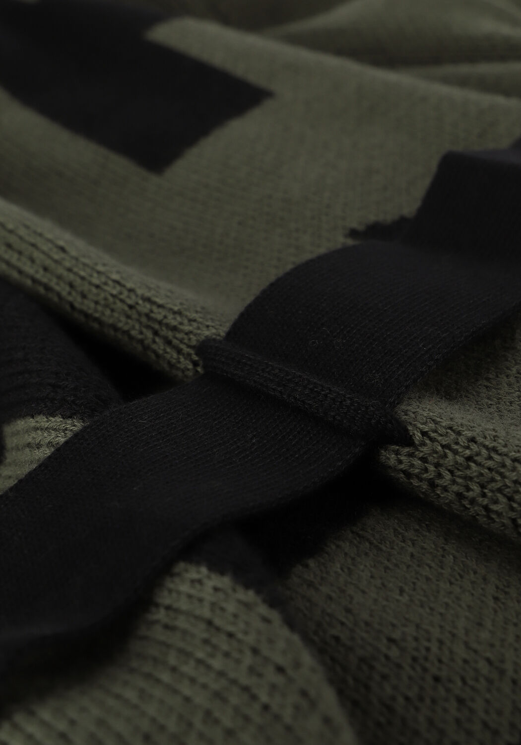 Donkergroene ALIX THE LABEL Vest TEXT JAQUARD CARDIGAN - large