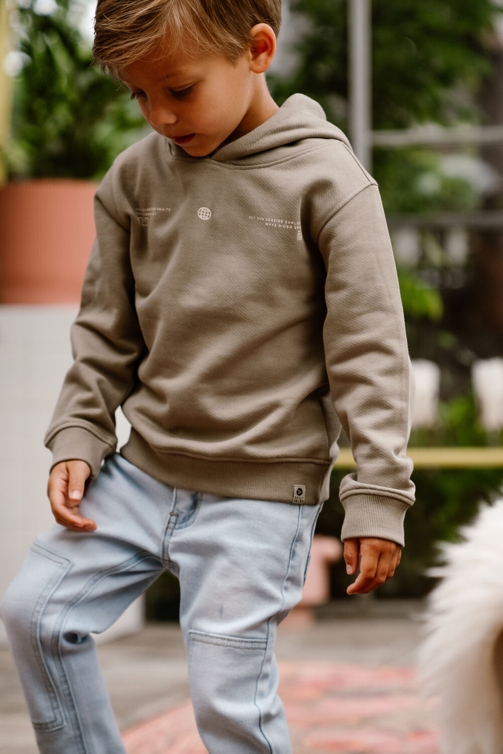 Beige DAILY7 Trui HOODIE BACKPRINT - large